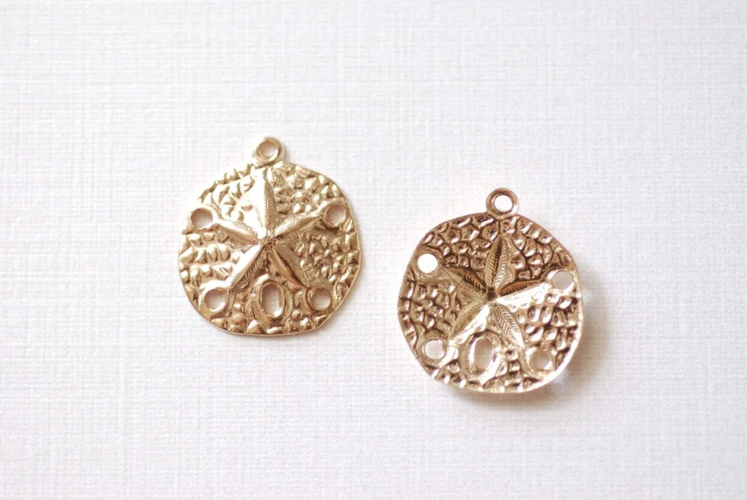 14k gold Wholesale filled Sand dollar charm pendant, 14k Gold Filled Sand dollar,  beach weddings sea life ocean animals, Gold Sand dollar