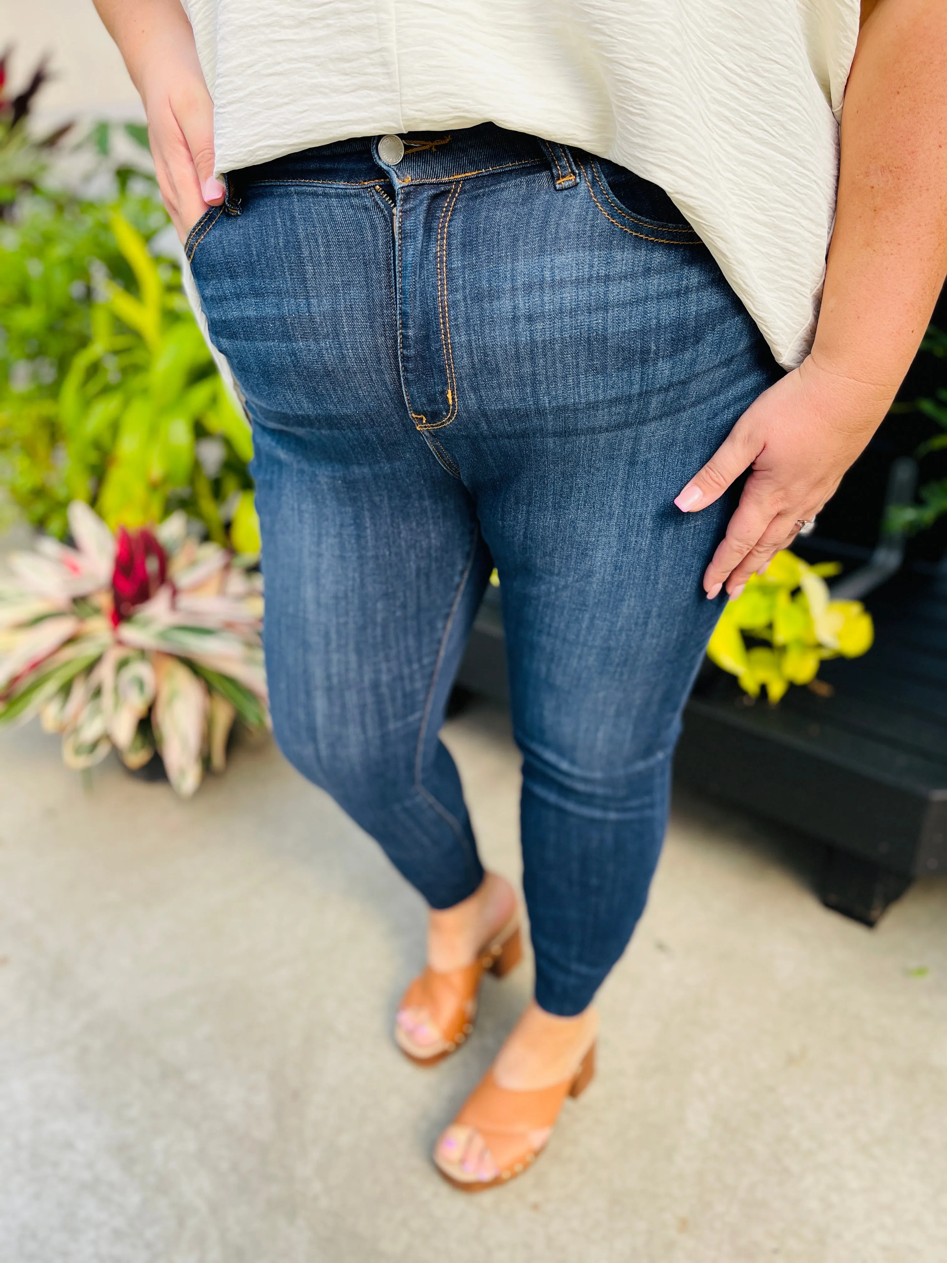 FIFTH RESTOCK! BEST SELLER! Judy Blue Mid Rise REG/CURVY Work For The Weekend Skinny Jeans