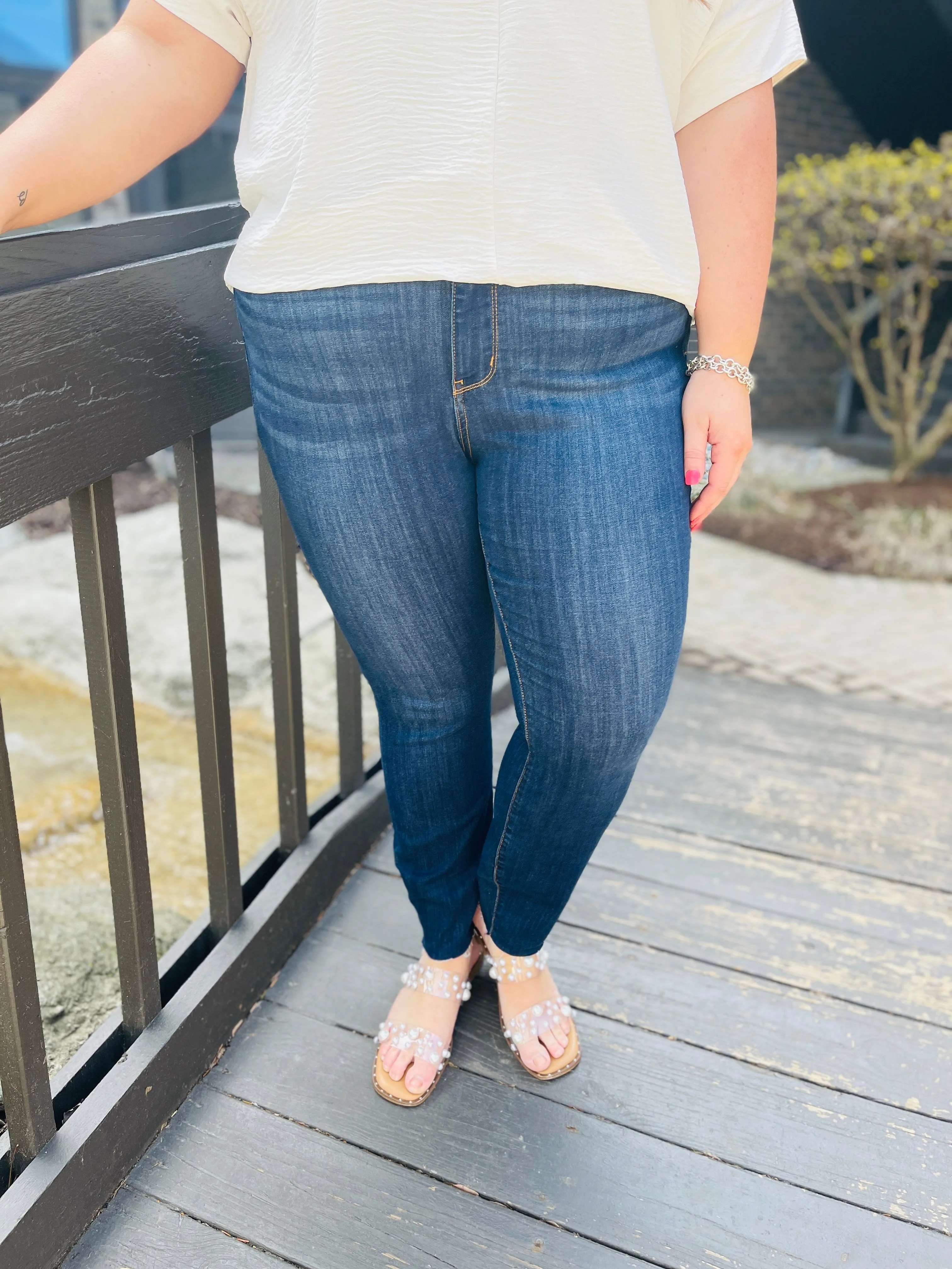 FIFTH RESTOCK! BEST SELLER! Judy Blue Mid Rise REG/CURVY Work For The Weekend Skinny Jeans