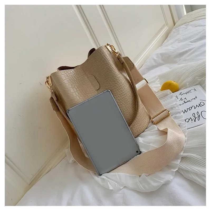 Jessie Bucket Bag