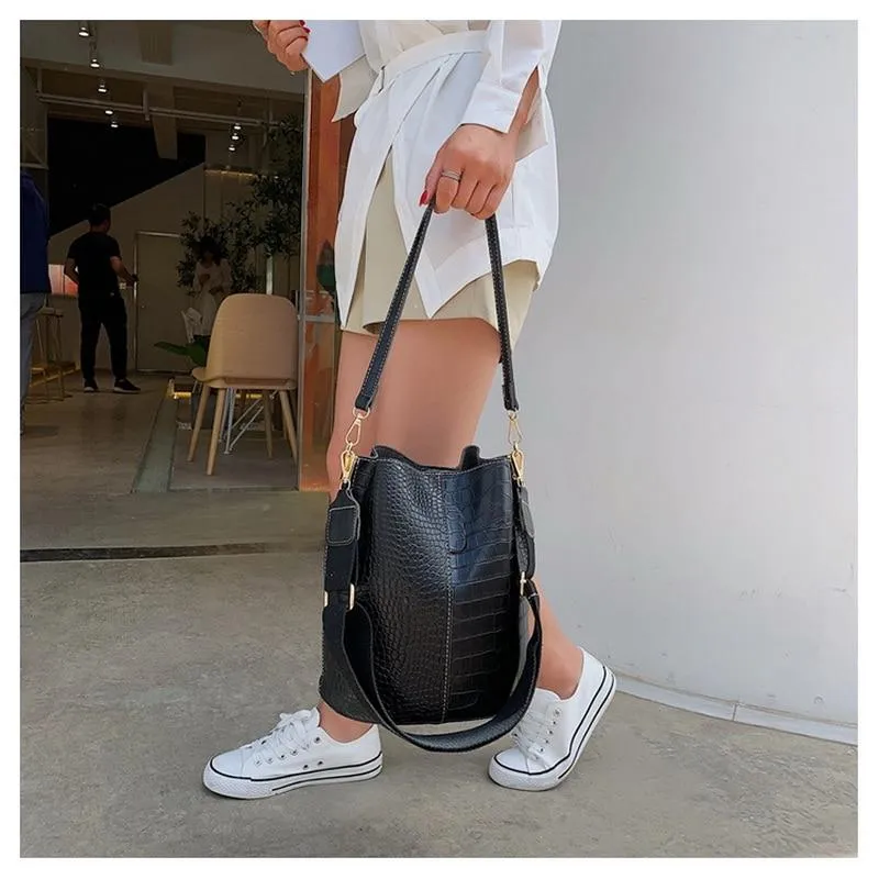 Jessie Bucket Bag