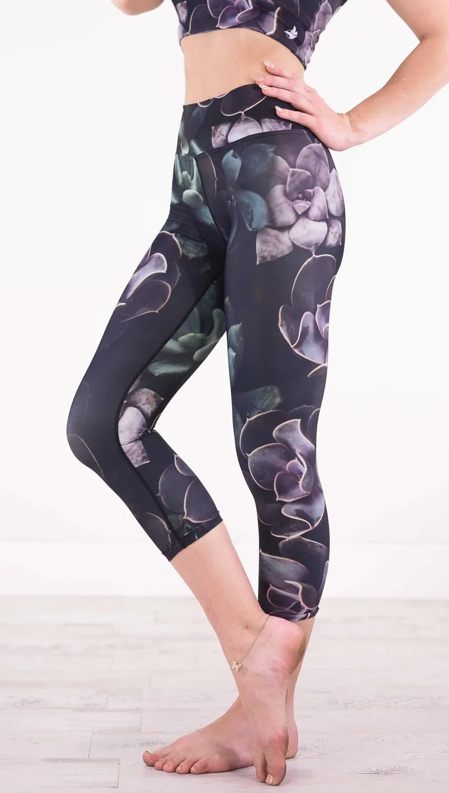 Midnight Garden - Triathlon Capri Leggings