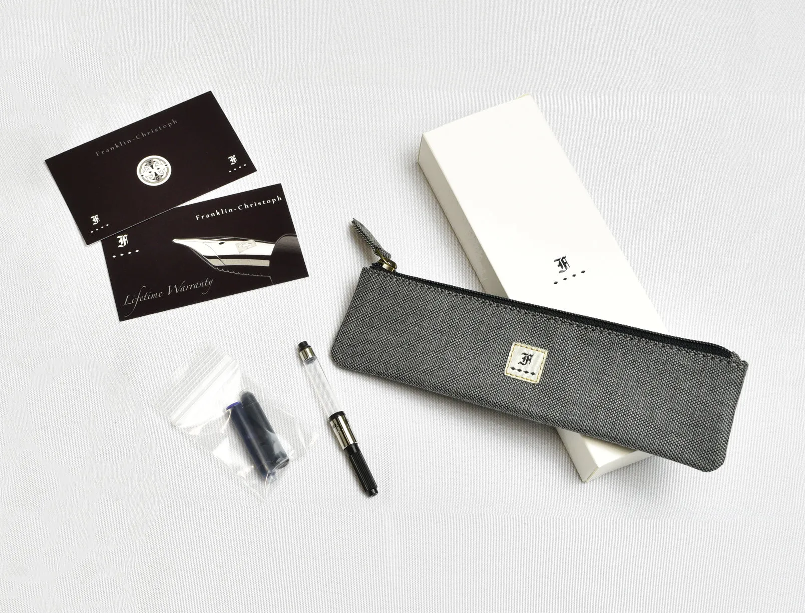 Model 02 Intrinsic Fountain Pen - Solid Black