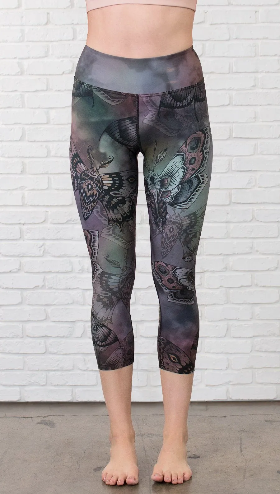 Moths - Triathlon Capri Leggings