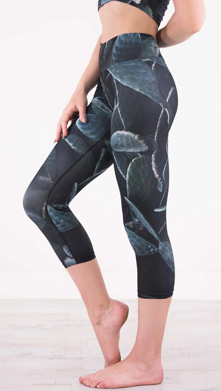 Prickly Pair - Triathlon Capri Leggings